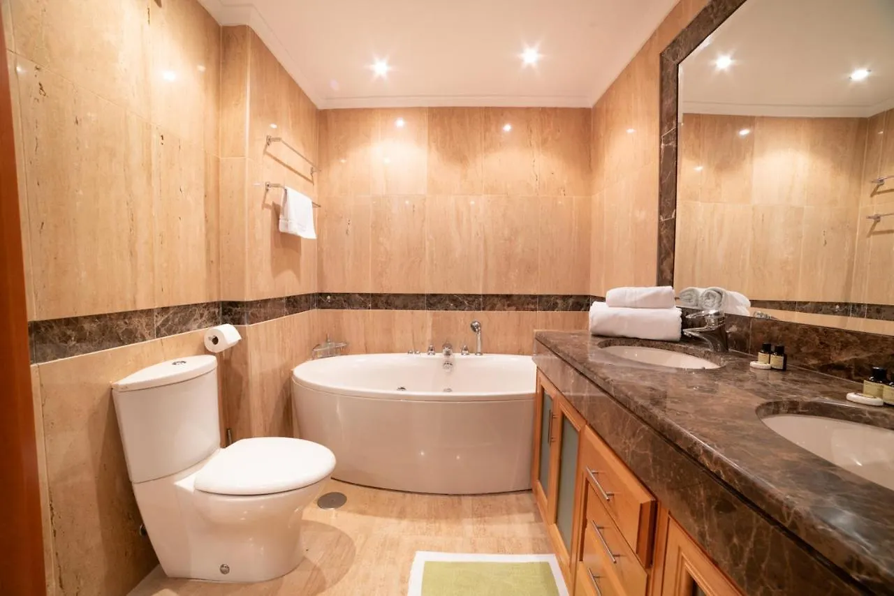 Magnifico Apartamento En Complejo Exclusivo Con Piscina Cubierta - Gym - Sauna Marbella Apartment